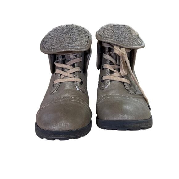 Roxy Thompson Boots Distressed Combat Faux Leather Lace Up Lined Gold Women's 8 - Picture 2 of 9